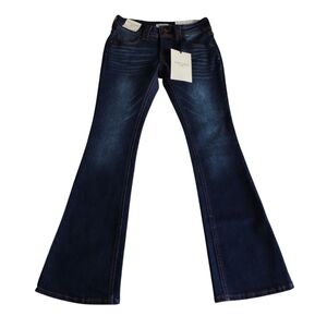 NWT Love Soho Size 5 Low-Rise Bootcut Jeans